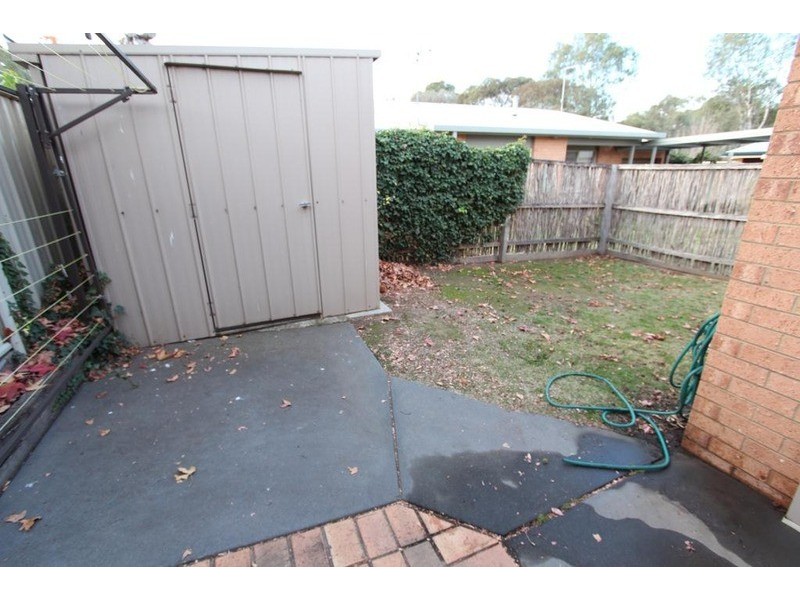 1/3 Stanley Avenue, Spring Gully VIC 3550