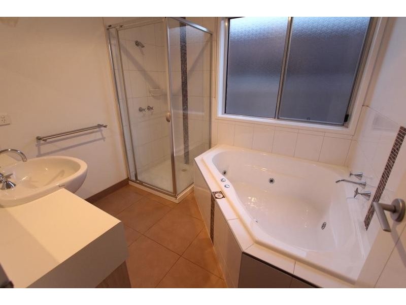 7A Bronze Drive, Kangaroo Flat VIC 3555