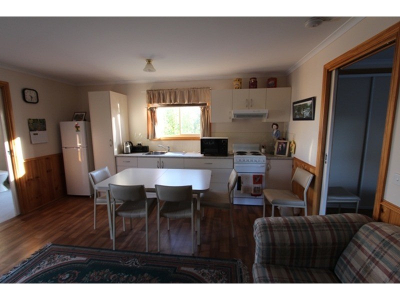 18 Batten  Street, California Gully VIC 3556