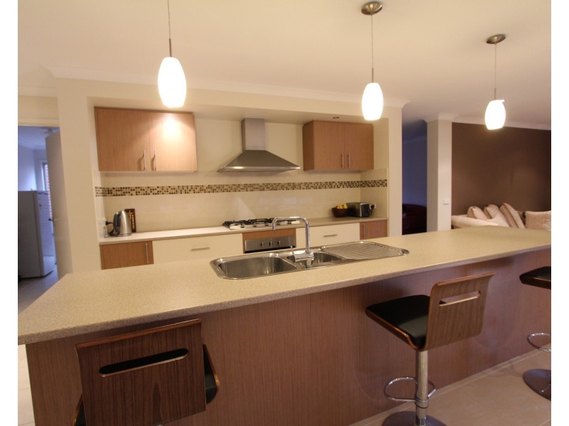 23 Londonderry Way, Epsom VIC 3551