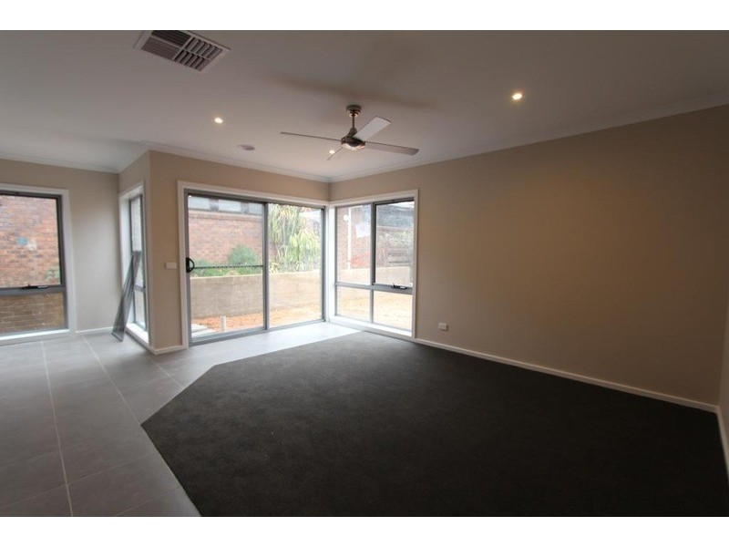 3/3 Archer Street, Kangaroo Flat VIC 3555