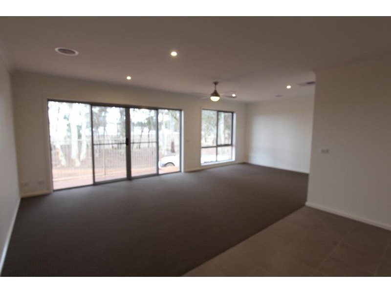 6/3 Archer Street, Kangaroo Flat VIC 3555