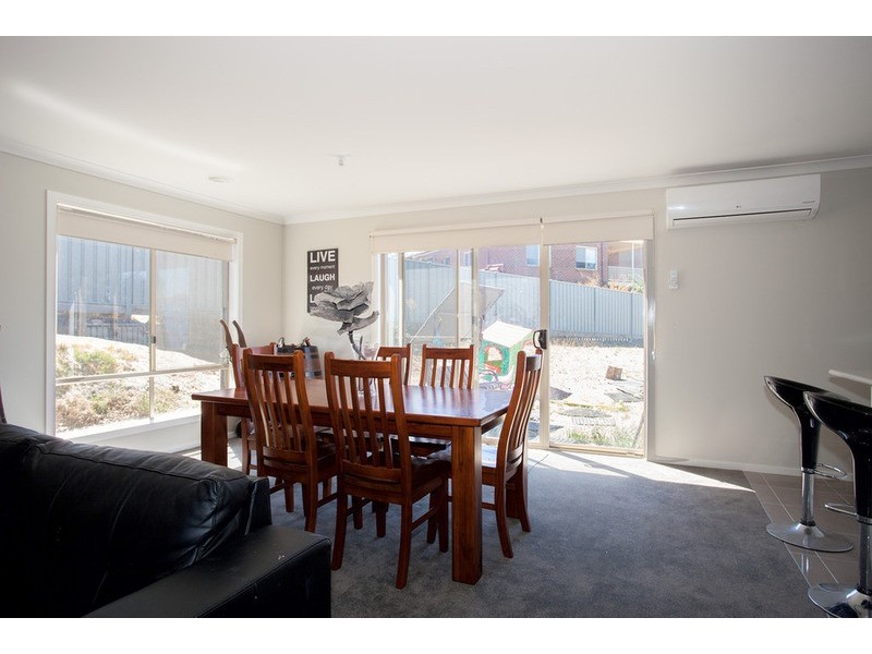 5 Trickett  Court, Kangaroo Flat VIC 3555