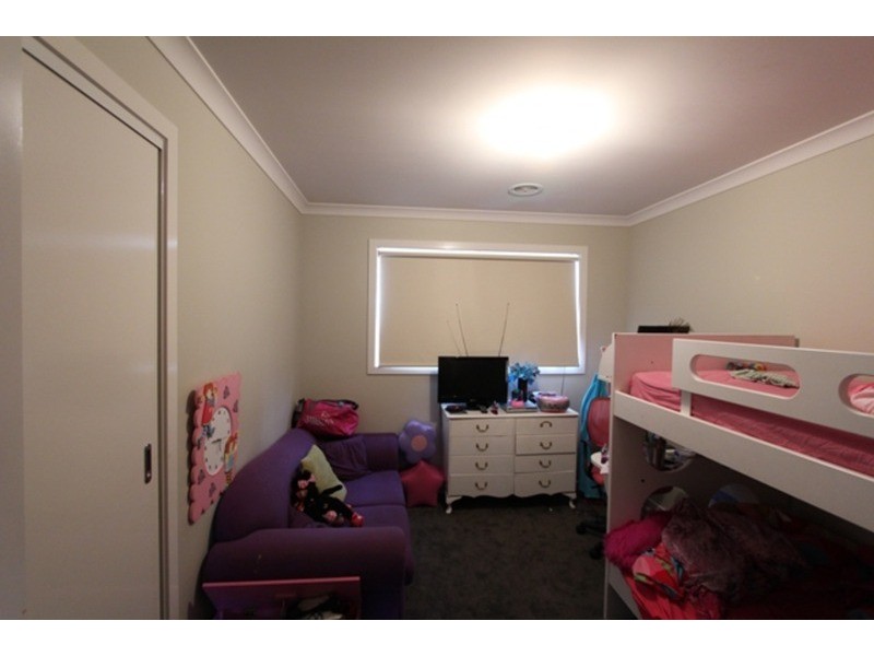 5 Trickett  Court, Kangaroo Flat VIC 3555