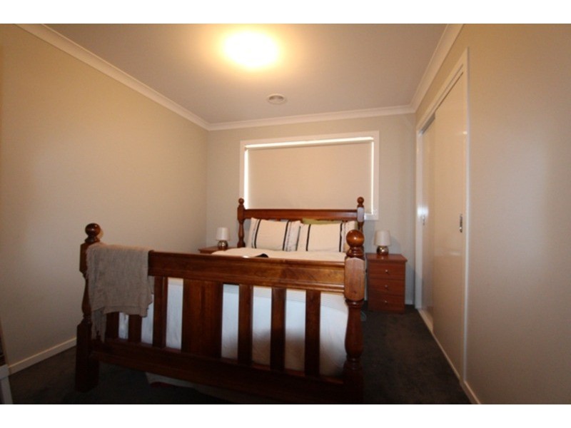 5 Trickett  Court, Kangaroo Flat VIC 3555