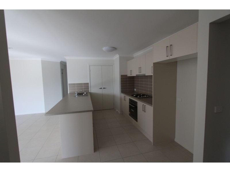 12 Imperial Court, California Gully VIC 3556