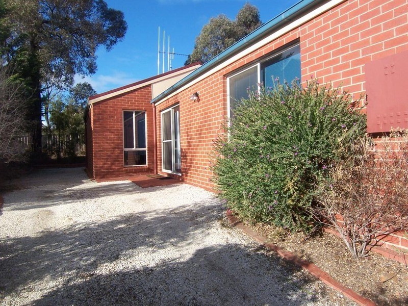 6 Jarrah Court, Spring Gully VIC 3550