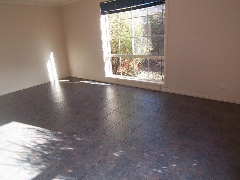 6 Jarrah Court, Spring Gully VIC 3550