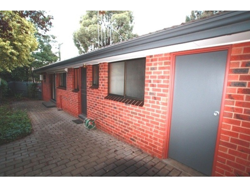 1/3 Minto Street, Quarry Hill VIC 3550