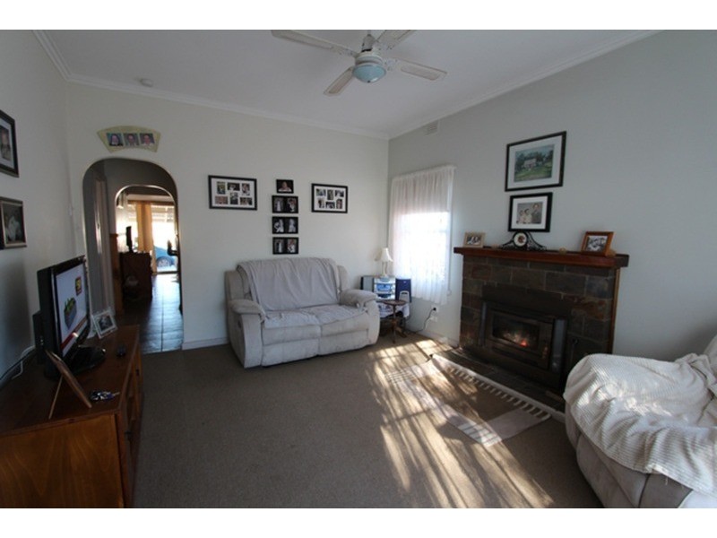 19 Nelson Street, Newbridge VIC 3551