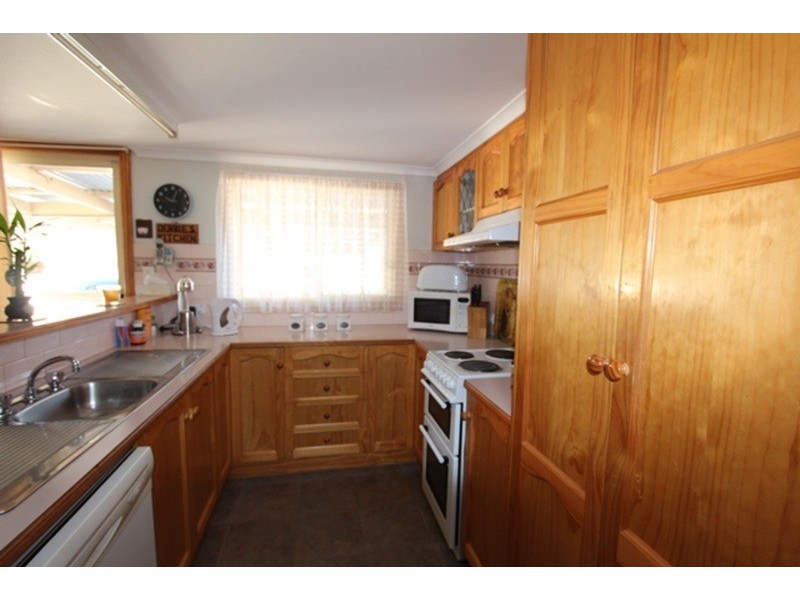 19 Nelson Street, Newbridge VIC 3551