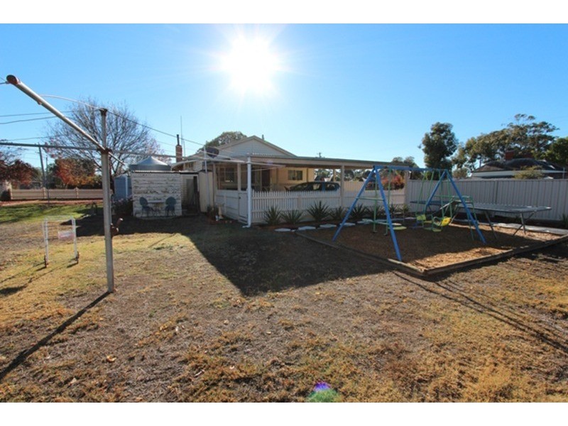 19 Nelson Street, Newbridge VIC 3551