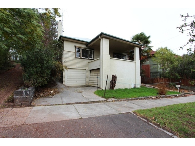 6 Echuca Street, Quarry Hill VIC 3550