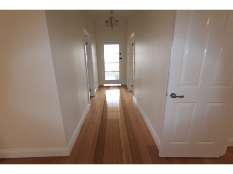 6 Echuca Street, Quarry Hill VIC 3550