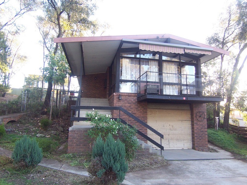 54 Race Street, Flora Hill VIC 3550