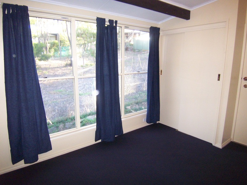 54 Race Street, Flora Hill VIC 3550