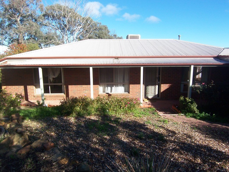 15 Barton Court, Flora Hill VIC 3550
