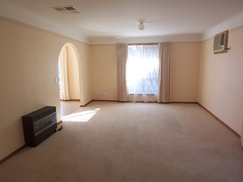 15 Barton Court, Flora Hill VIC 3550