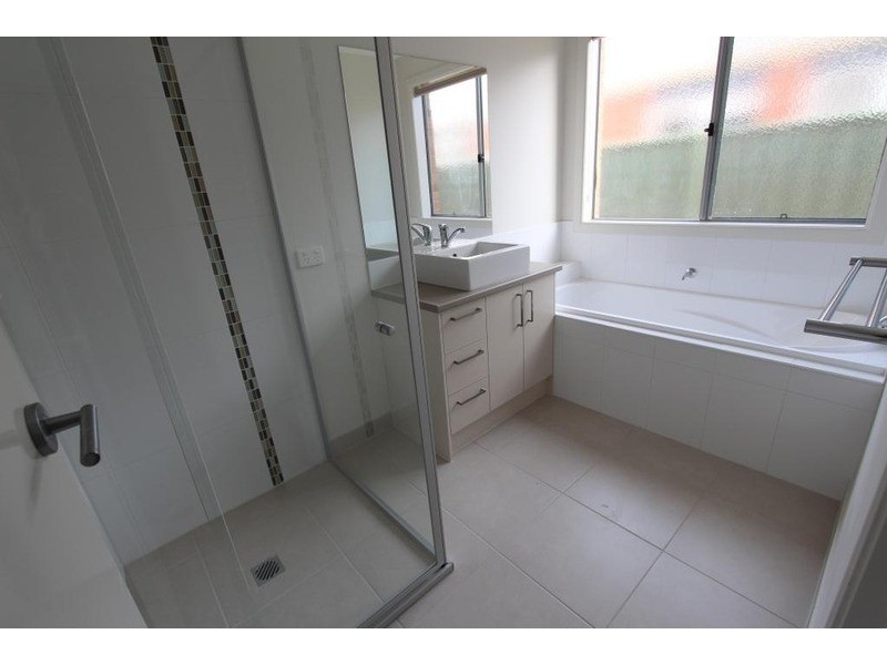 7 Arrawalli Avenue, Ascot VIC 3551