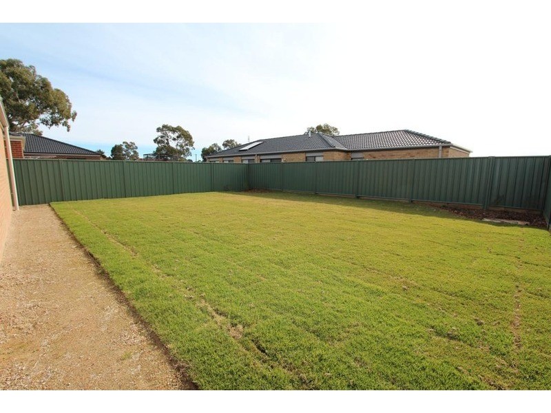 7 Arrawalli Avenue, Ascot VIC 3551