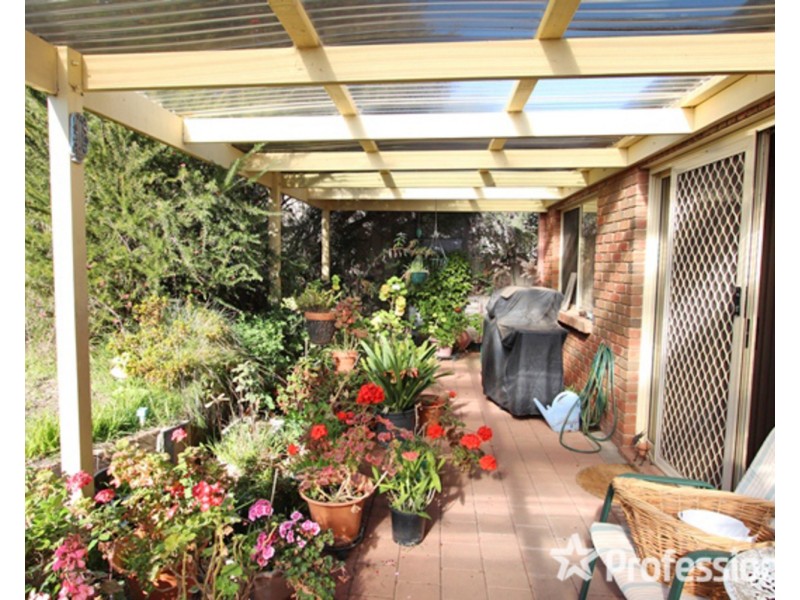 2a Allott Court, Spring Gully VIC 3550