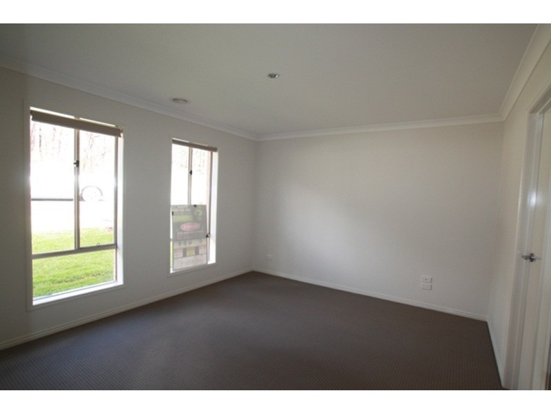 138 Wesley Street, Kangaroo Flat VIC 3555