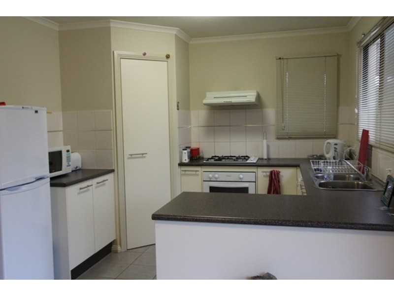 2/242 Arnold  Street, Bendigo VIC 3550