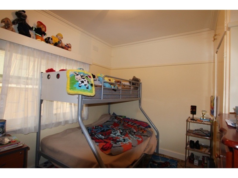 32 Hammer  Street, Flora Hill VIC 3550