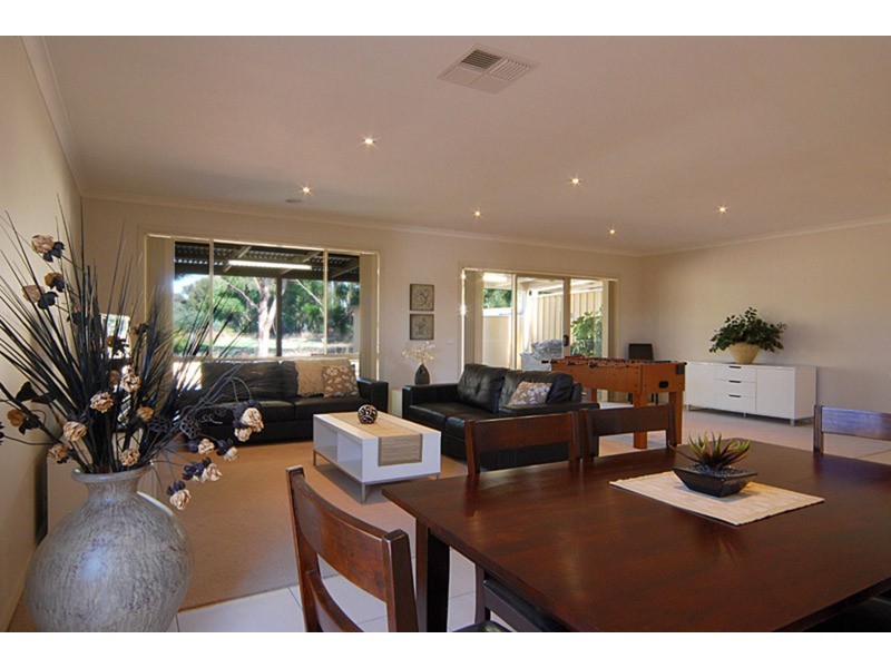 56 Bassett Drive, Strathfieldsaye VIC 3551