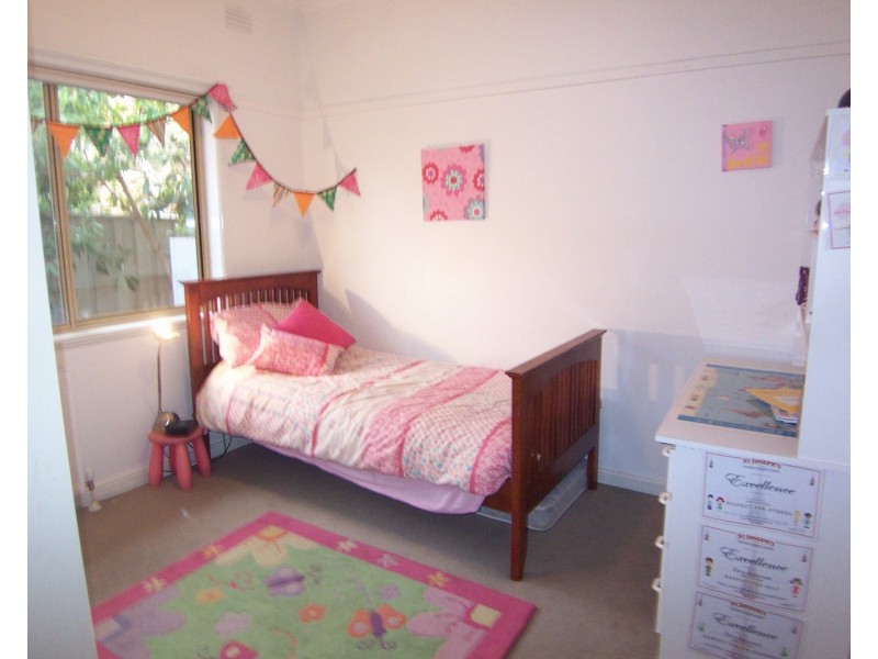 82 Olinda Street, Quarry Hill VIC 3550