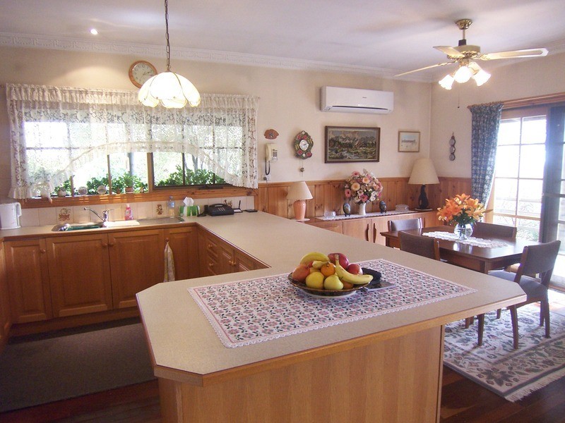 91 Moffatt Drive, Harcourt North VIC 3453