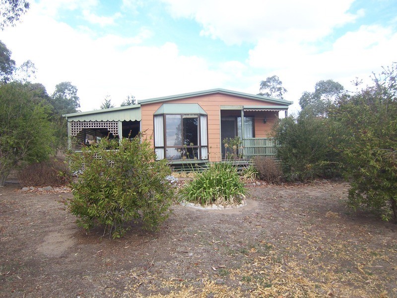 91 Moffatt Drive, Harcourt North VIC 3453