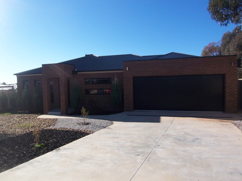 20 Sandhurst Drive, California Gully VIC 3556