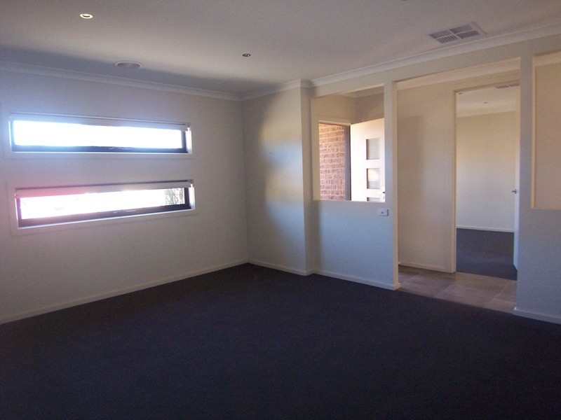 20 Sandhurst Drive, California Gully VIC 3556