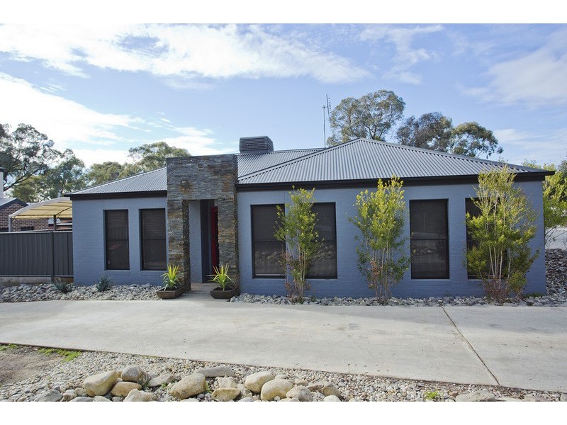 4/12a Lawson Street, Spring Gully VIC 3550