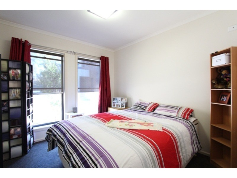 4/12a Lawson Street, Spring Gully VIC 3550
