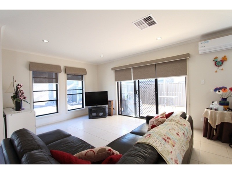 4/12a Lawson Street, Spring Gully VIC 3550
