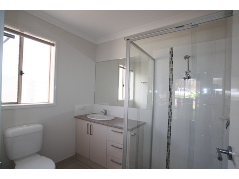 138 Wesley Street, Kangaroo Flat VIC 3555