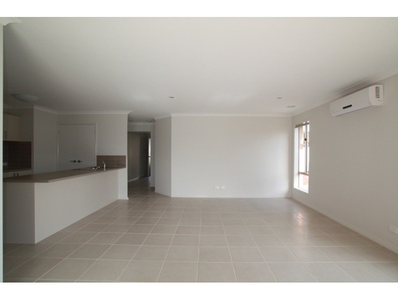 138 Wesley Street, Kangaroo Flat VIC 3555