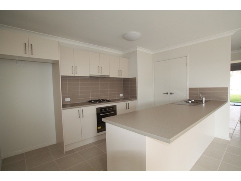 138 Wesley Street, Kangaroo Flat VIC 3555