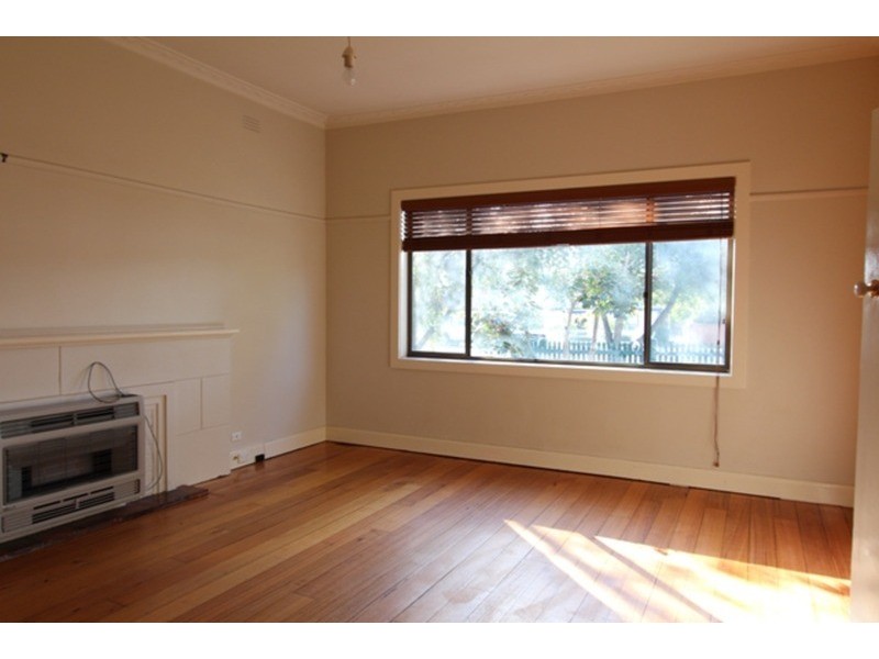 14 Drechsler Street, Flora Hill VIC 3550