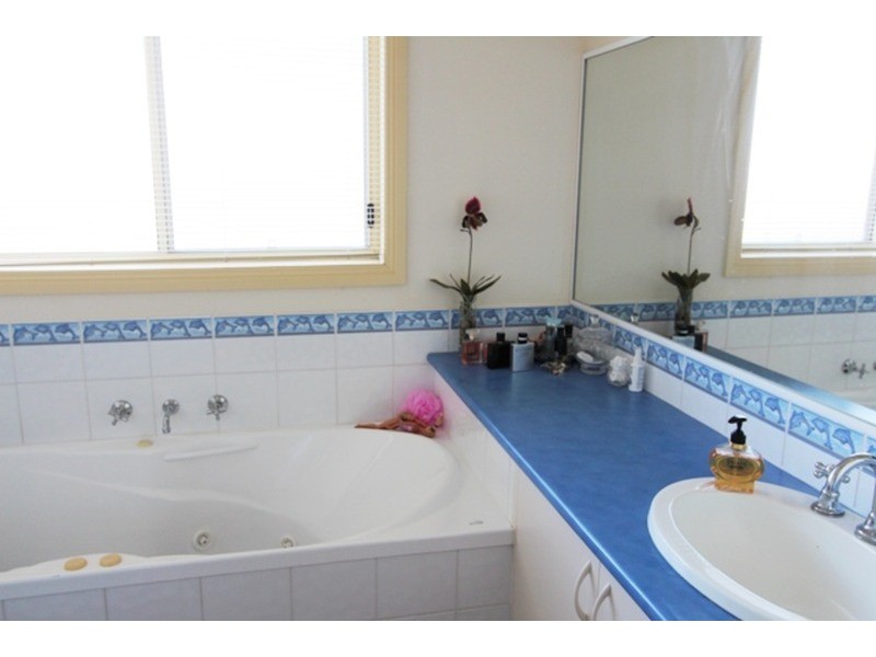 14 Weatherby Drive, Strathdale VIC 3550