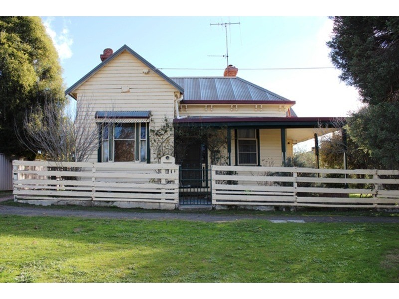 4 Macdougall Road, Golden Square VIC 3555