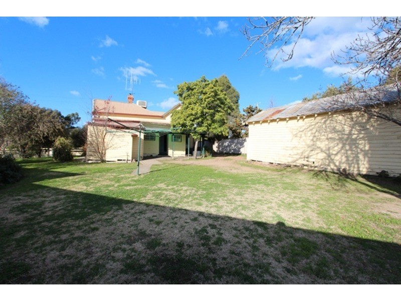 4 Macdougall Road, Golden Square VIC 3555