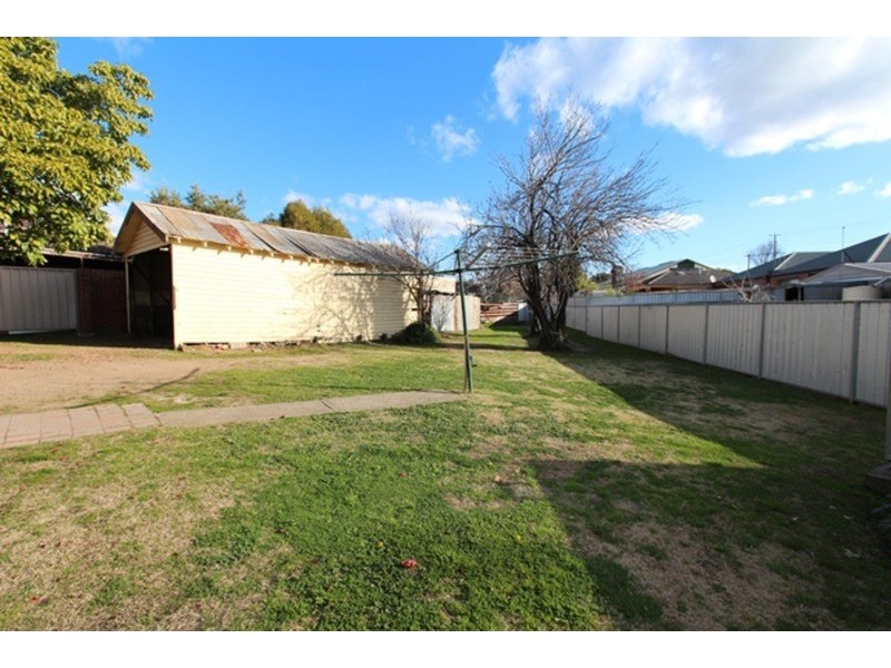 4 Macdougall Road, Golden Square VIC 3555