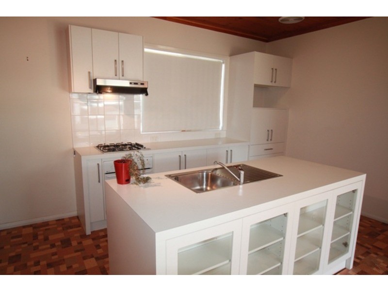 2B Honeysuckle Street, Eaglehawk VIC 3556