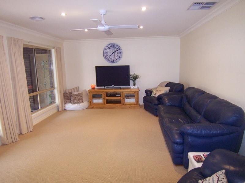 14 Forest Heights Drive, Kangaroo Flat VIC 3555