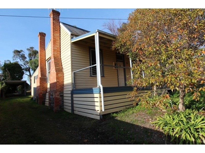 18 Anderson  Street, North Bendigo VIC 3550