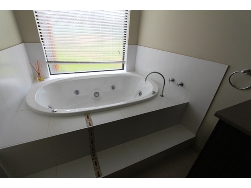 23 Lupson Court, Maiden Gully VIC 3551