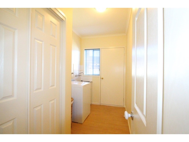 33 Cassandra Crescent, Epsom VIC 3551